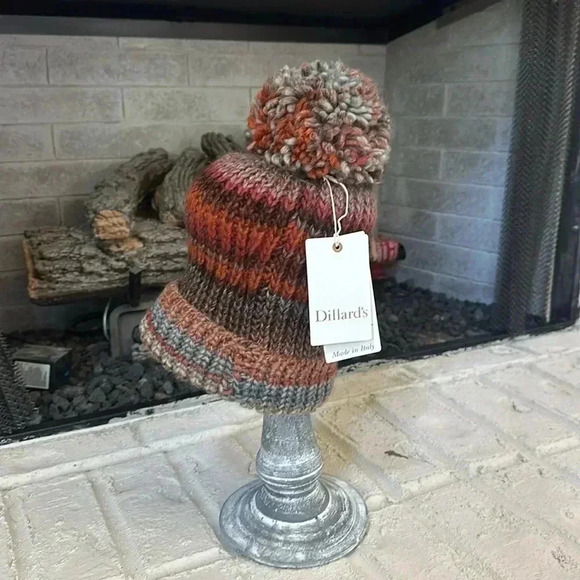 Wool blend hat from Dillards new w tags - Picture 9 of 11